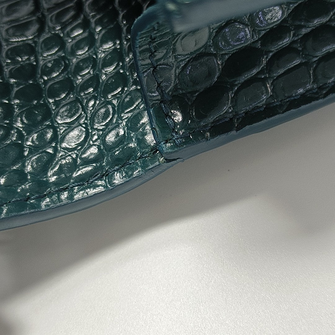 SUNSET Medium Calfskin Green