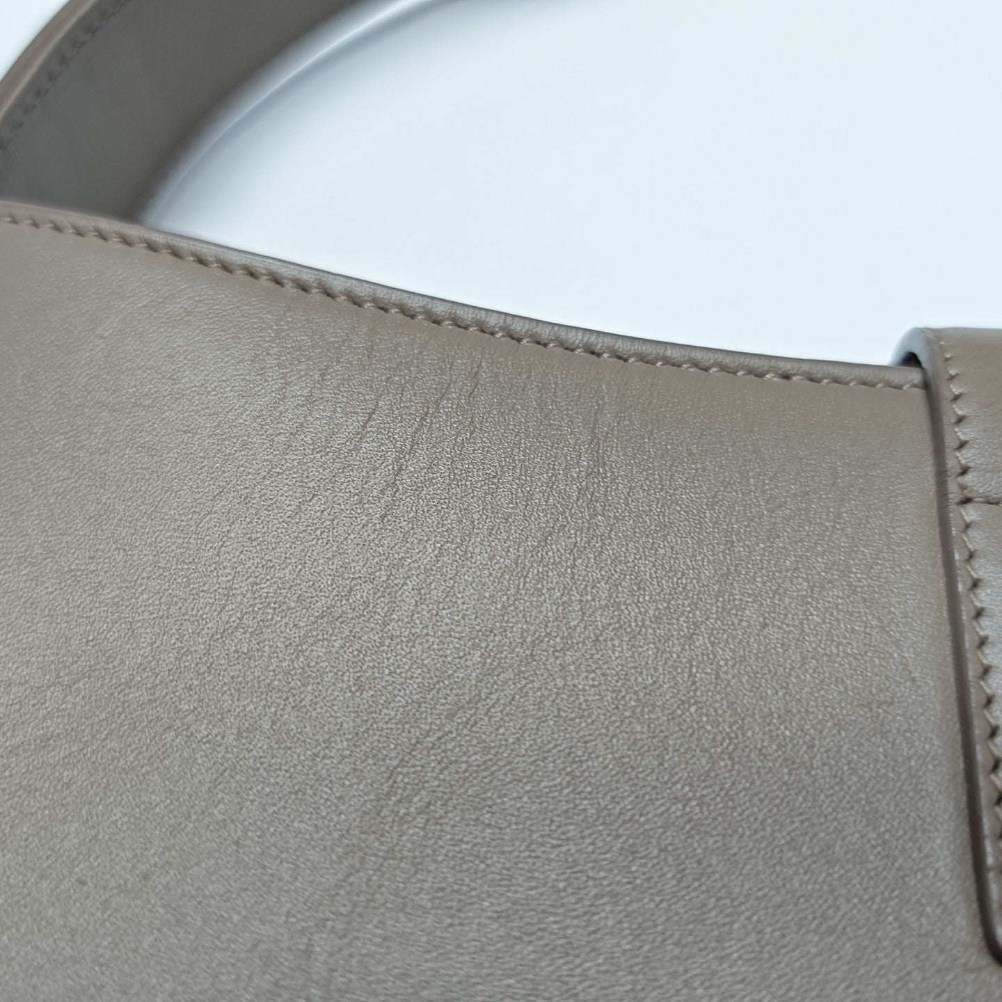 LE 5 À 7 Small Calfskin Brown