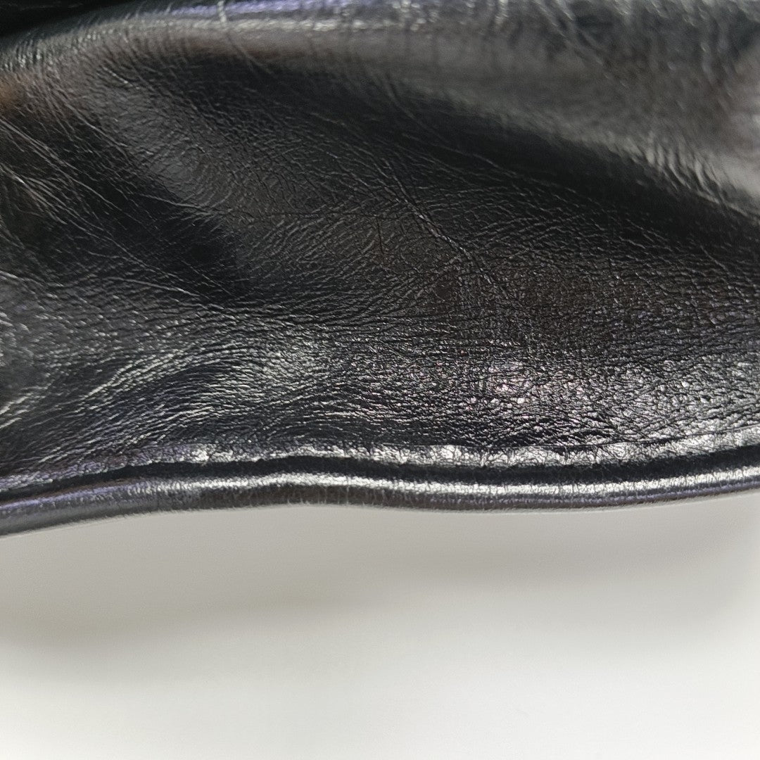 NIKI Medium Chevron Calfskin Black