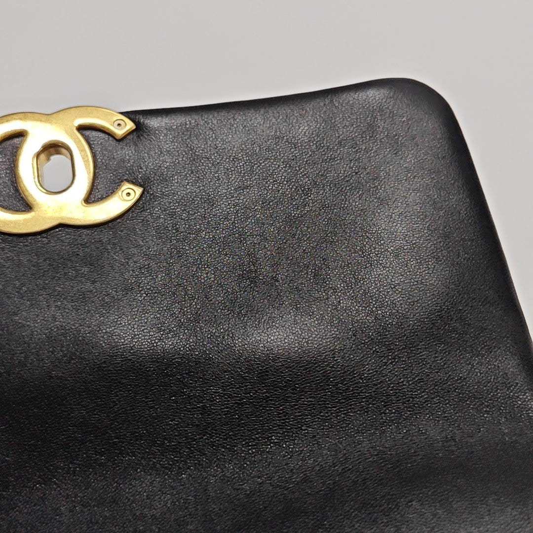 CHANEL 19 Small Quilted Lambskin Black