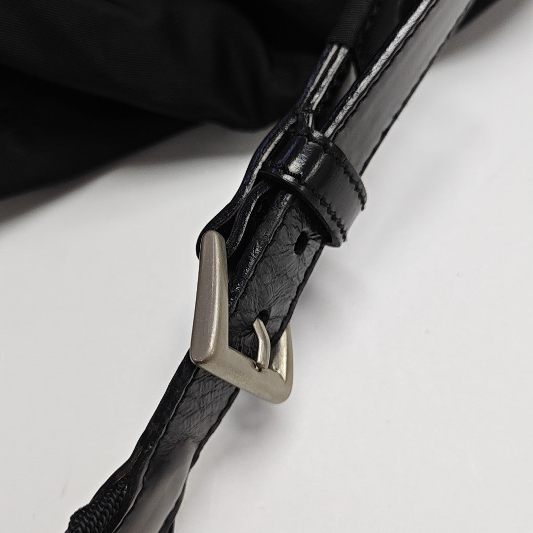 Vela Nylon Black