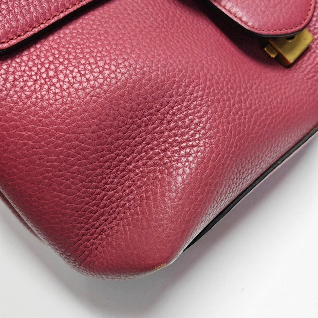 Authenticated pre-owned  GG Marmont Calfskin Beige - Shoulder Bag at Looply