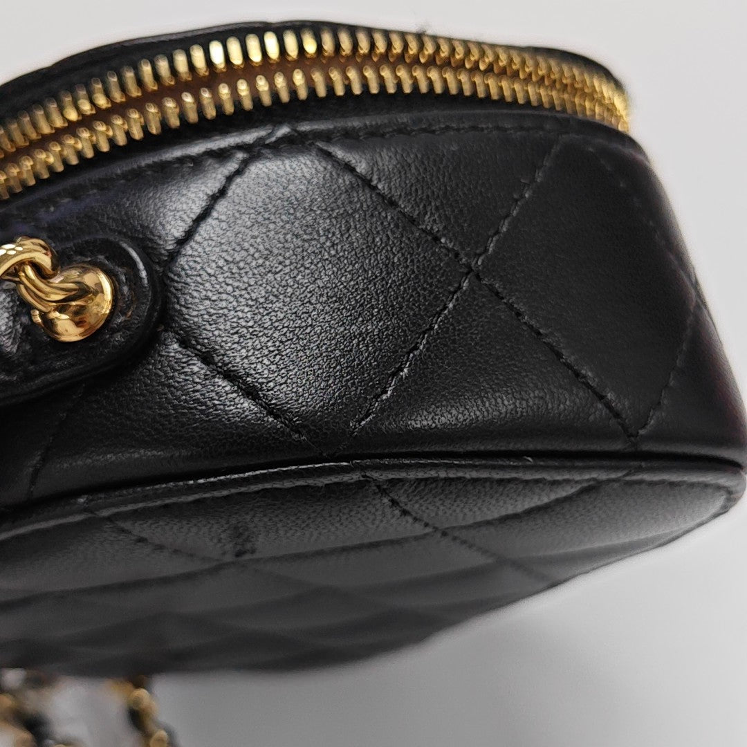 Quilted Lambskin Shoulder Bag Black