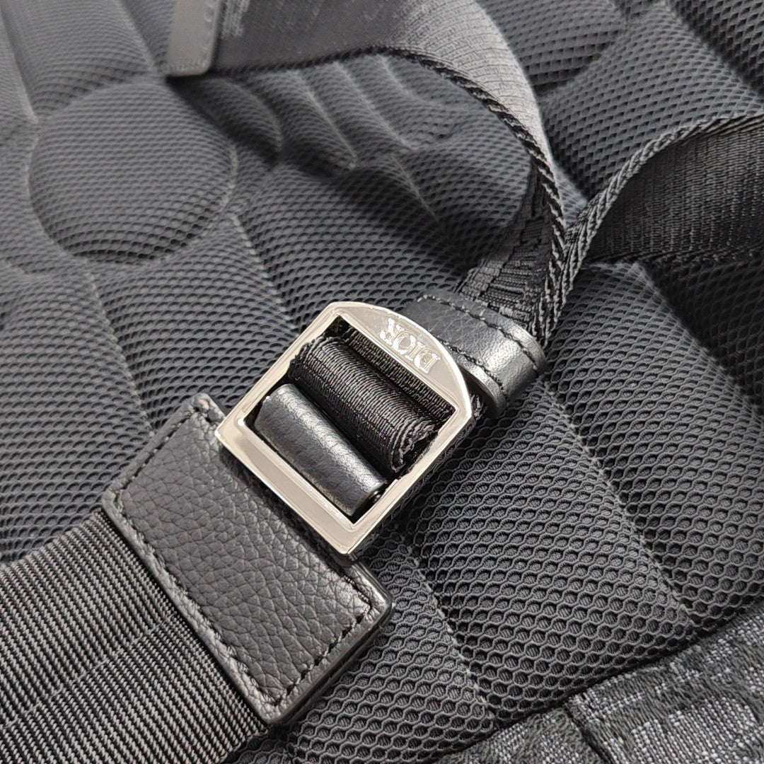 Rider Oblique Canvas Black