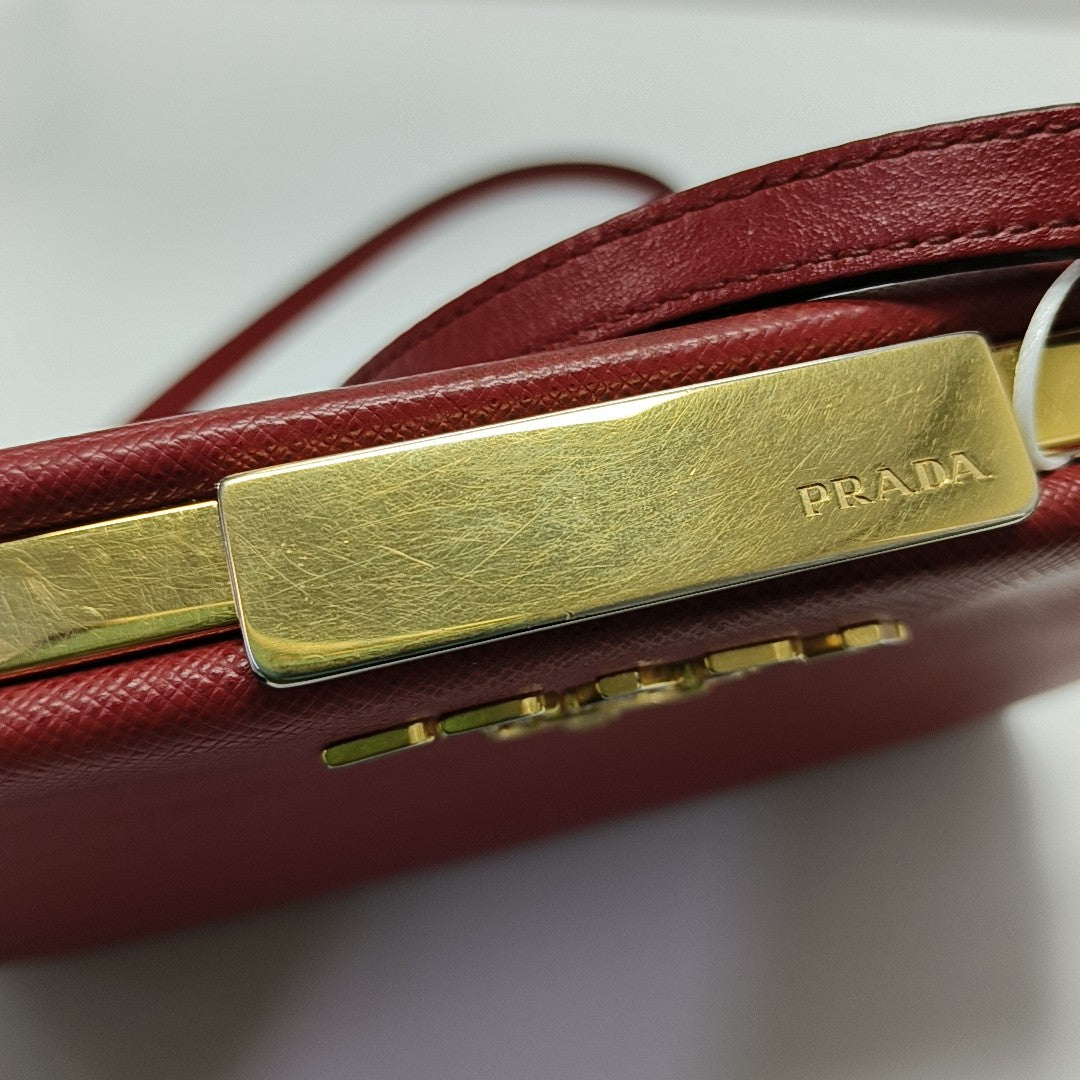 Light Frame Saffiano Calfskin Red