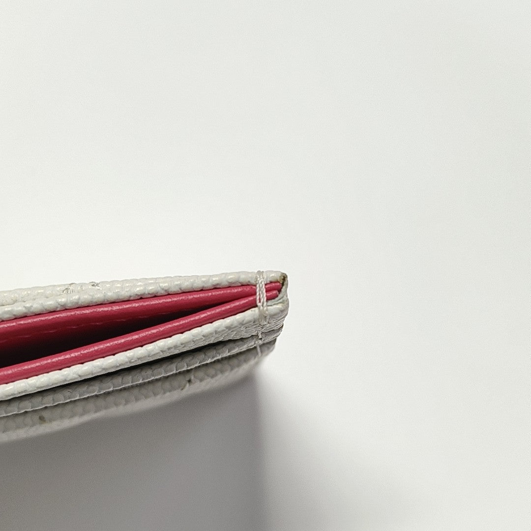 CHANEL 19 Small Quilted Grained Calfskin White Card Holder