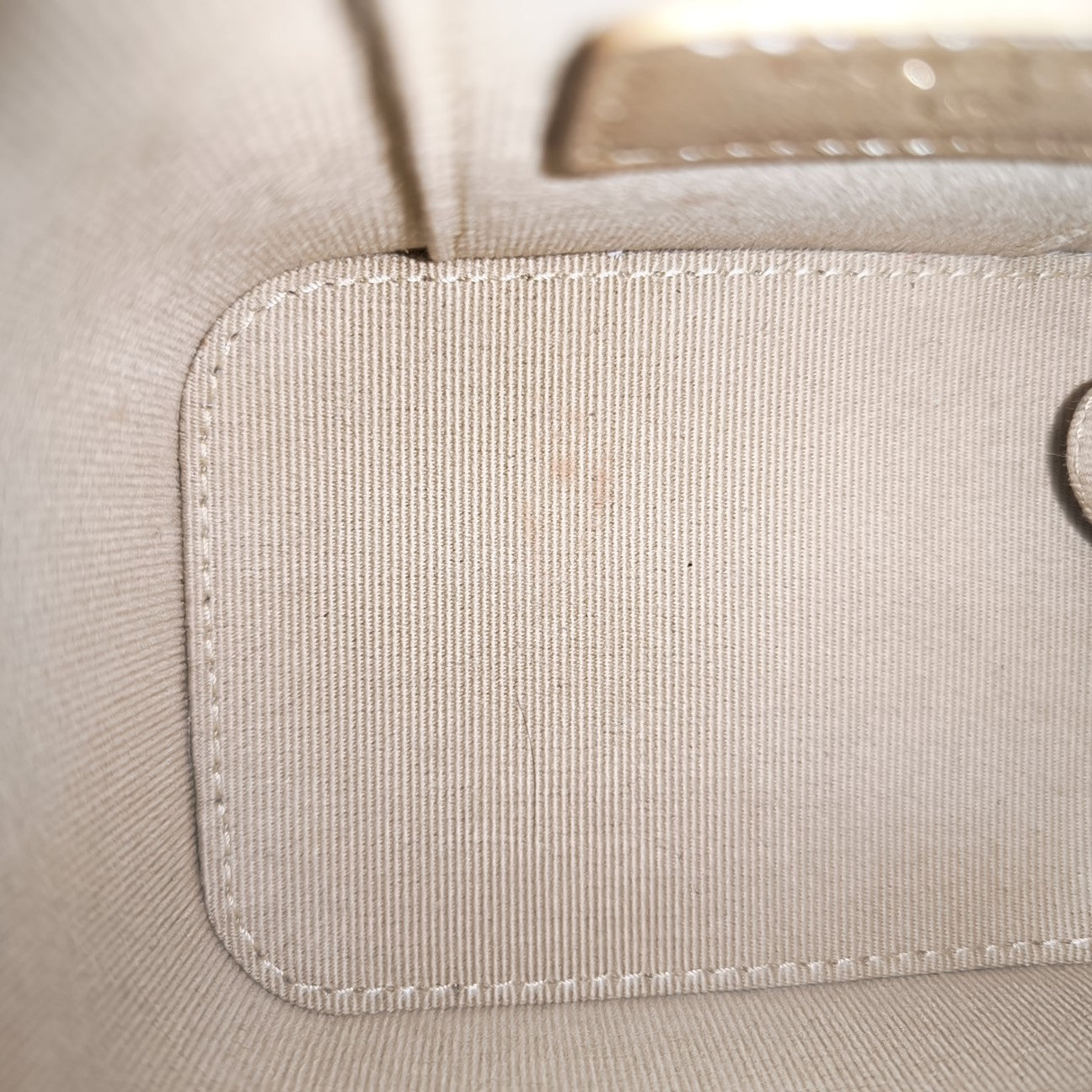 VANITY CASE Mini Quilted Lambskin Gray