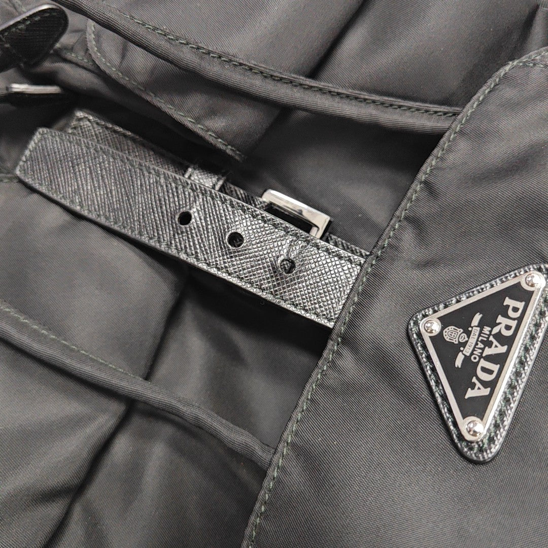 Re-Nylon Medium Nylon Black