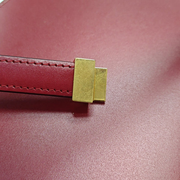 CLASSIC BOX Medium Calfskin Red