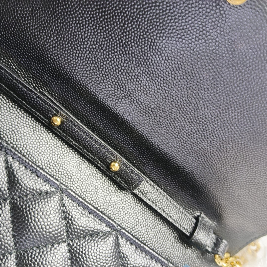 MONOGRAM Medium Chevron Calfskin Black
