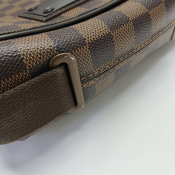 BROOKLYN PM Damier Ebene Coated Canvas Brown