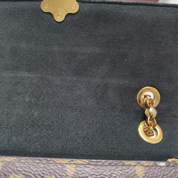 VICTOIRE Monogram Coated Canvas Brown