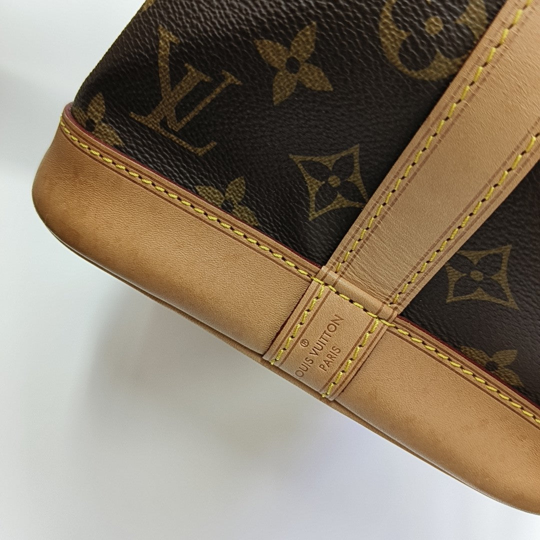 NOÉ MM Monogram Coated Canvas Brown