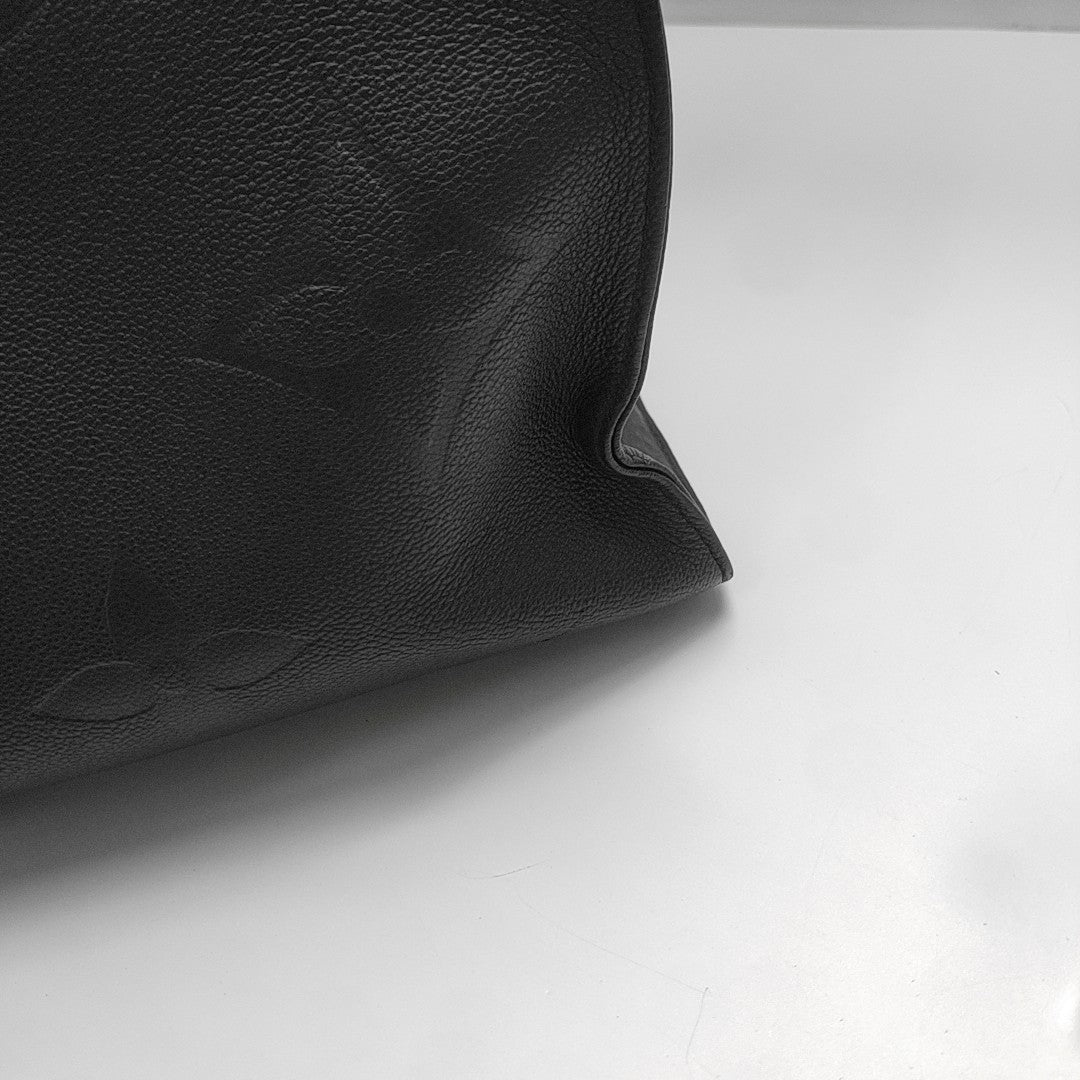 ONTHEGO GM Monogram Calfskin Black