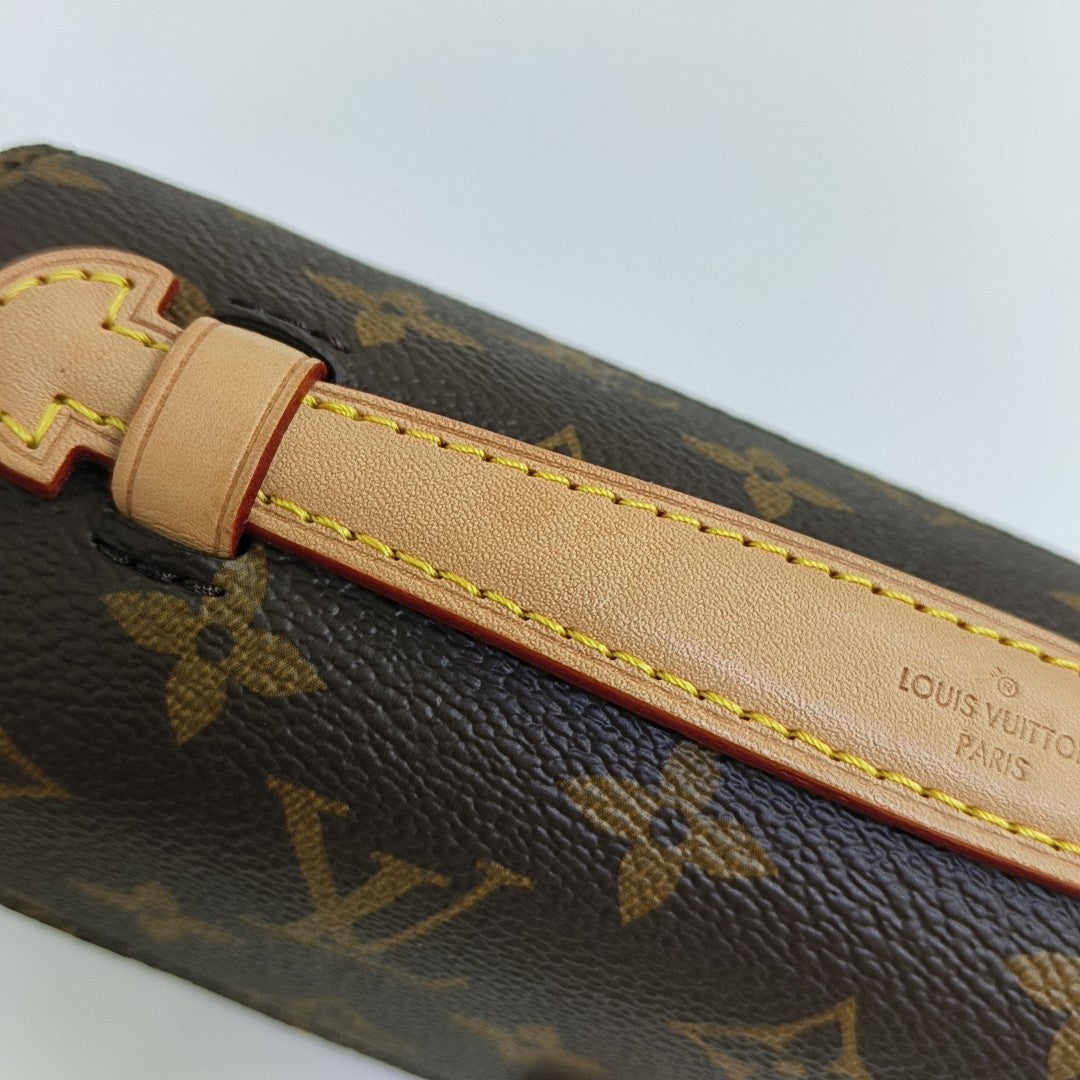 MÉTIS EAST WEST Monogram Coated Canvas Brown