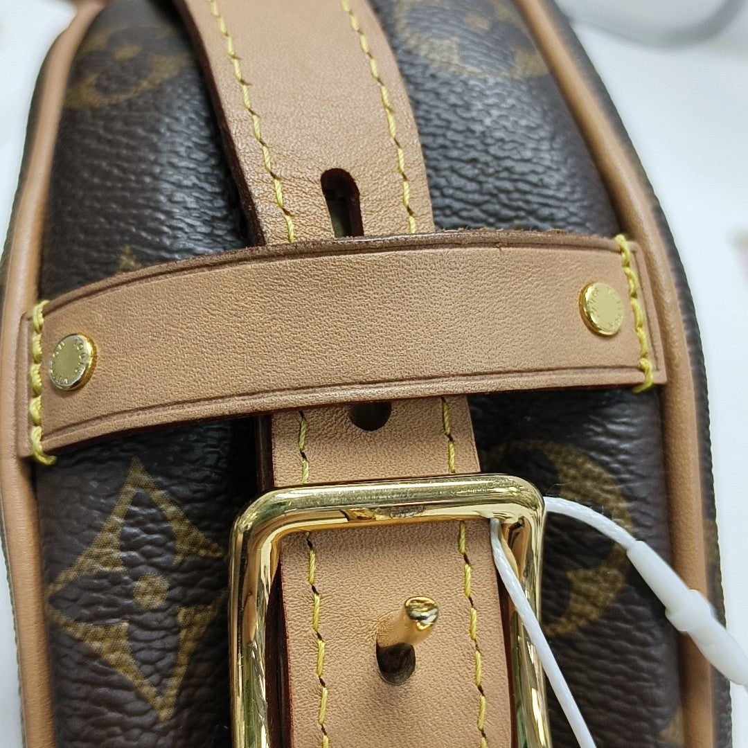 BOITE CHAPEAU MM Monogram Coated Canvas Brown