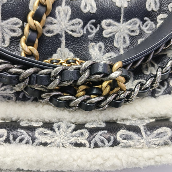 CHANEL 19 Small Lambskin Black