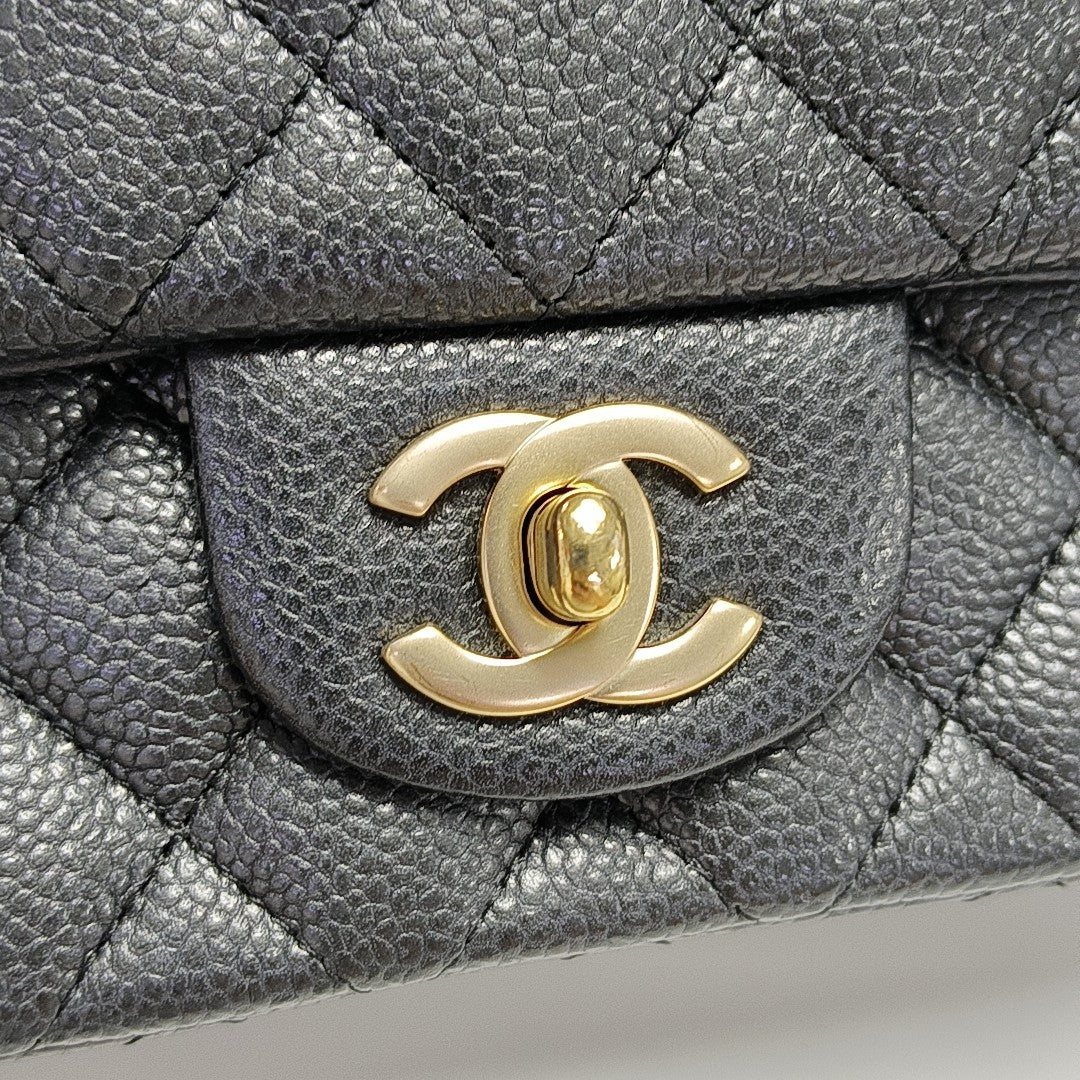 CLASSIC FLAP Mini Quilted Grained Calfskin Gray