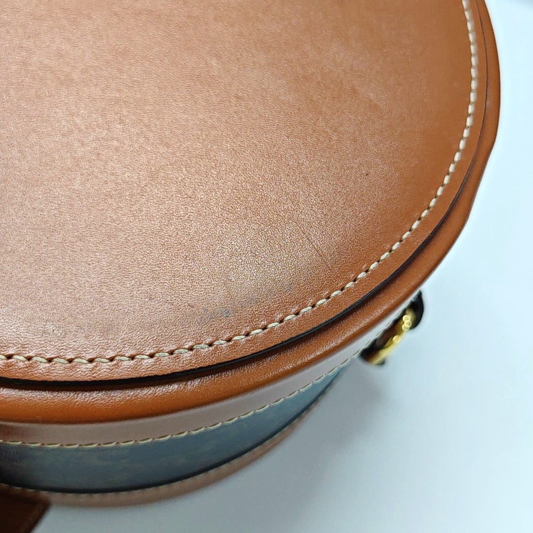 Authenticated pre-owned  TRIOMPHE Medium Coated Canvas Brown - Shoulder Bag at Looply