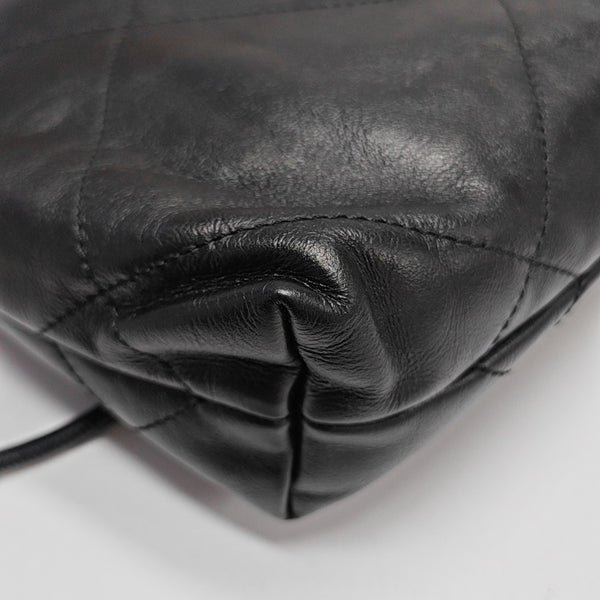 CHANEL 22 Mini Quilted Calfskin Black