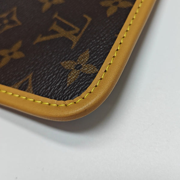 CARRYALL MM Monogram Coated Canvas Brown
