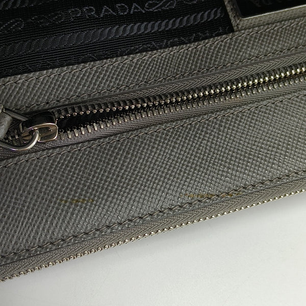 Galleria Large Saffiano Calfskin Gray