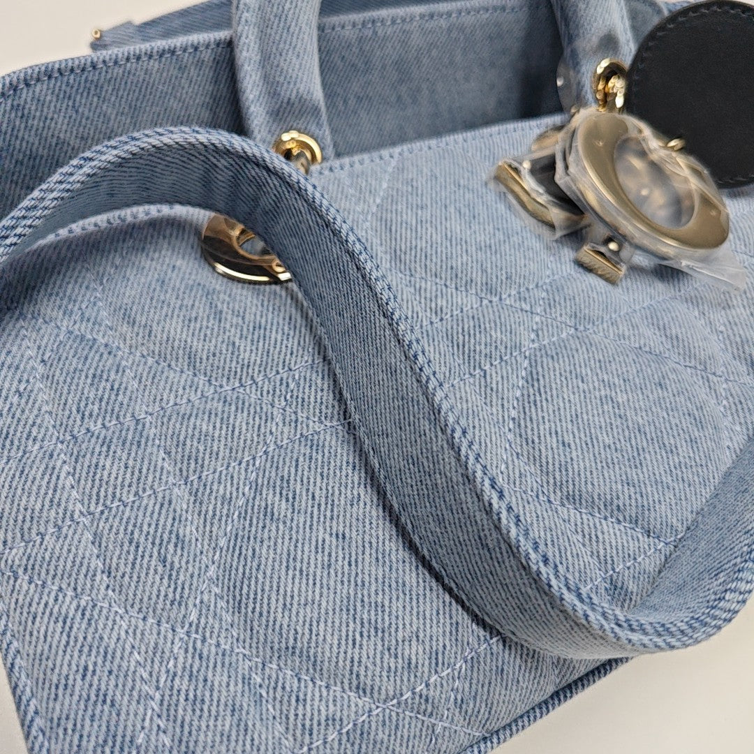 Lady D-Joy Medium Cannage Denim Blue