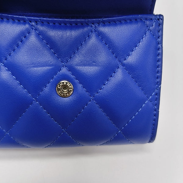 CLASSIC FLAP Quilted Lambskin Blue Card Holder