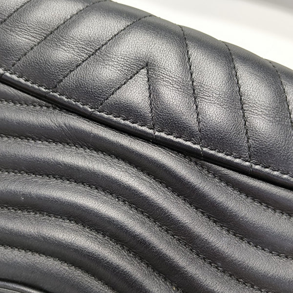 NEW WAVE PM Quilted Calfskin Black