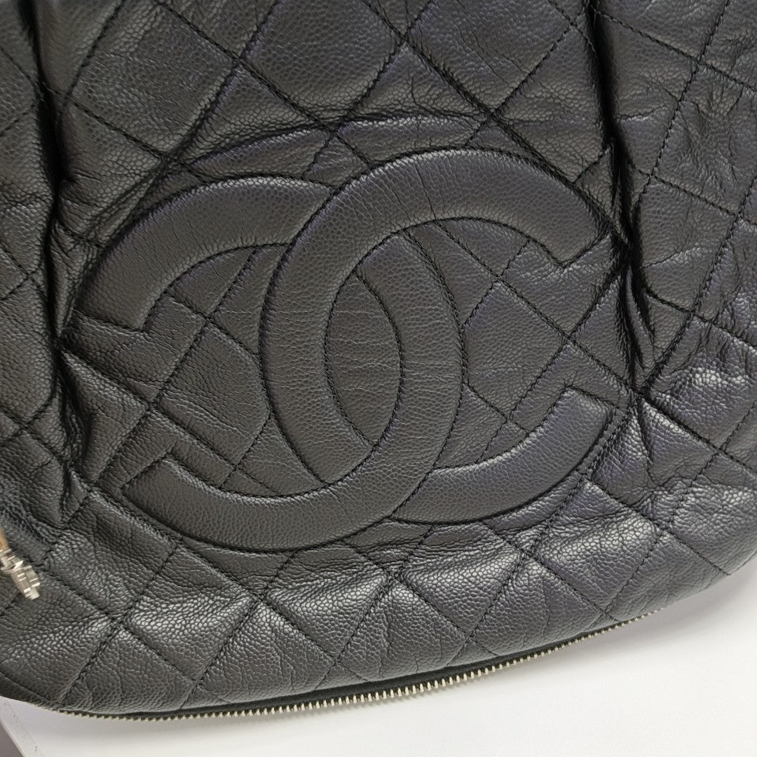 Quilted Grained Calfskin Tote Bag Black