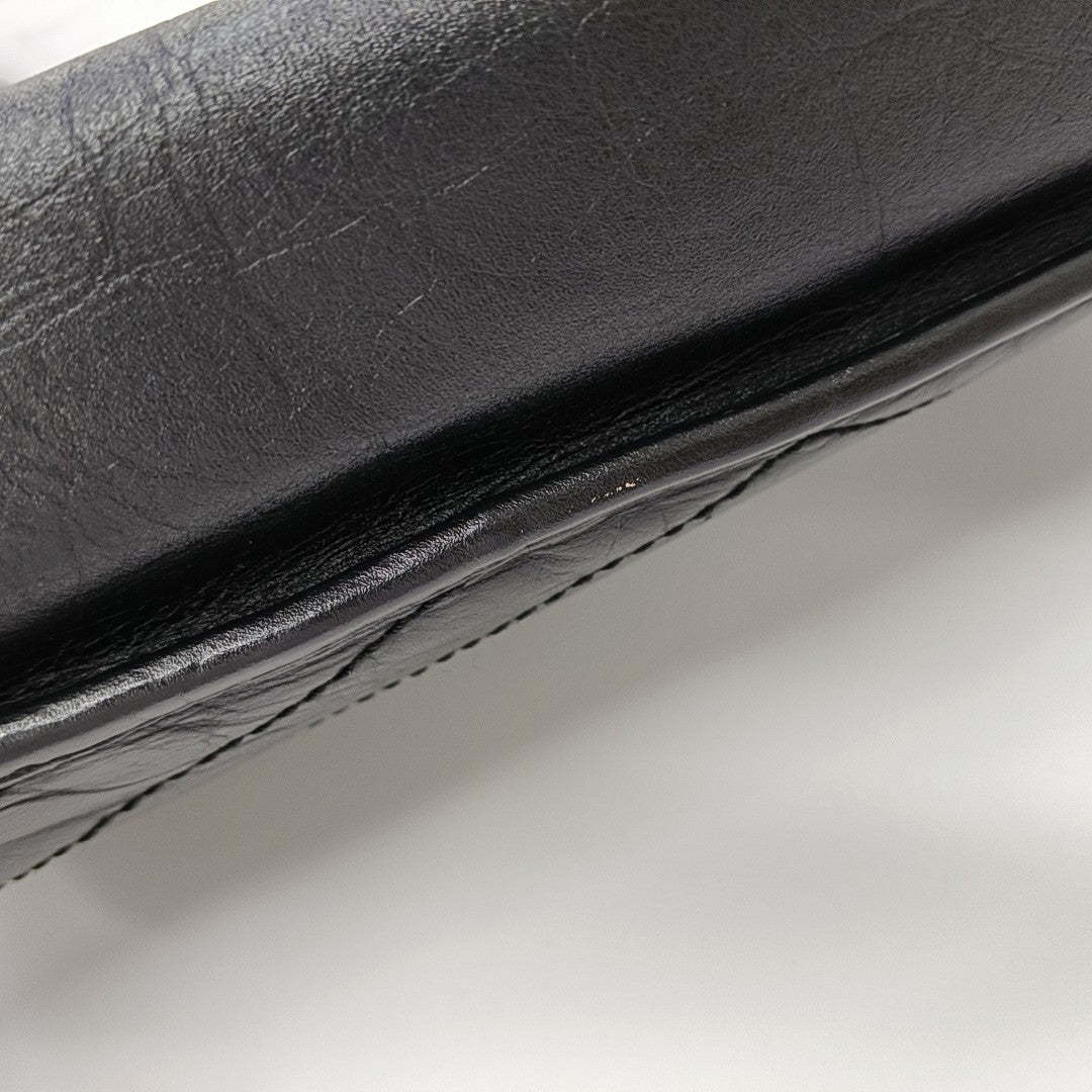 NIKI Large Chevron Calfskin Black