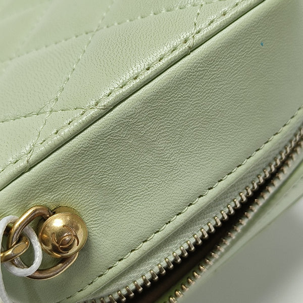 SURPIQUE Quilted Lambskin Green