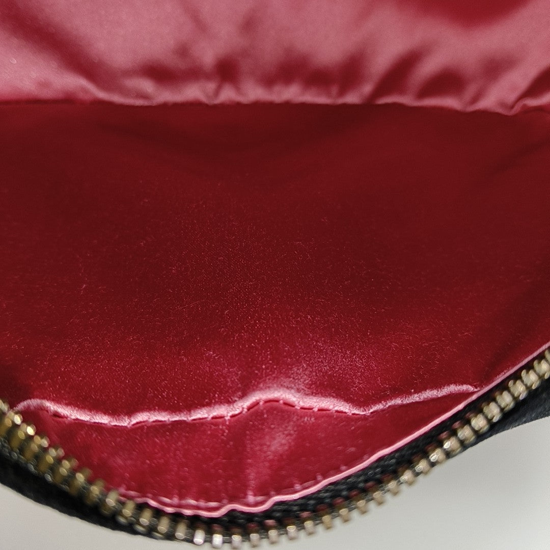 Authenticated pre-owned  GG Marmont Small Quilted Velvet Black - Crossbody Bag at Looply