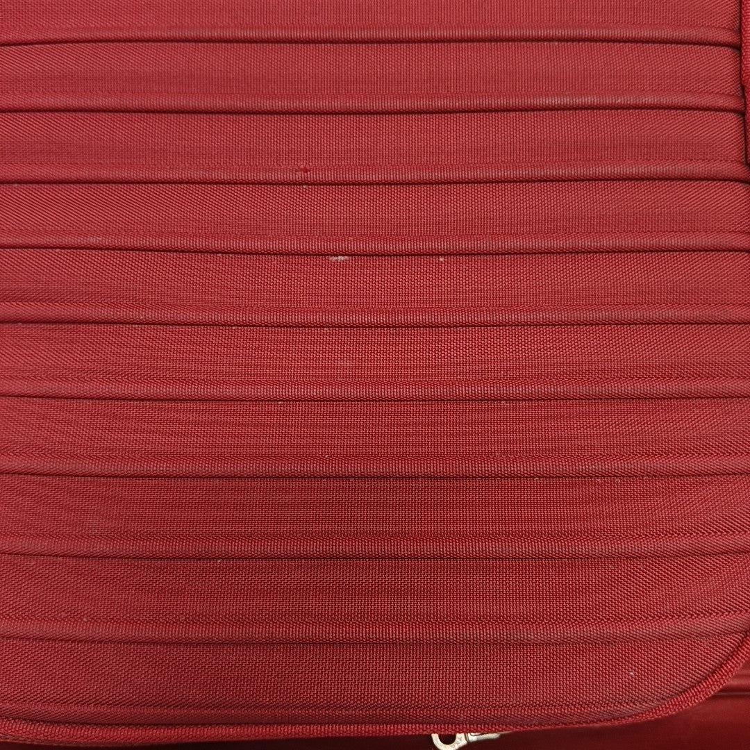 Special Material Luggage Red