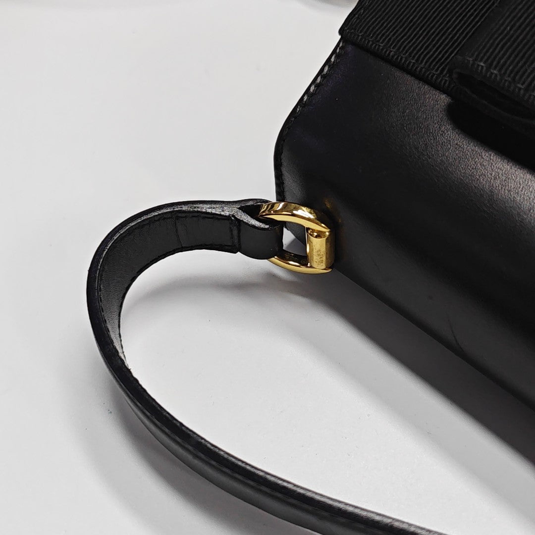 Vara Calfskin Black