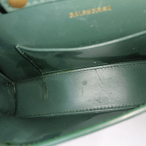 Hourglass Wallet On Chain Small Calfskin Green