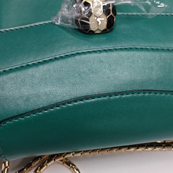 SERPENTI FOREVER Medium Calfskin Green