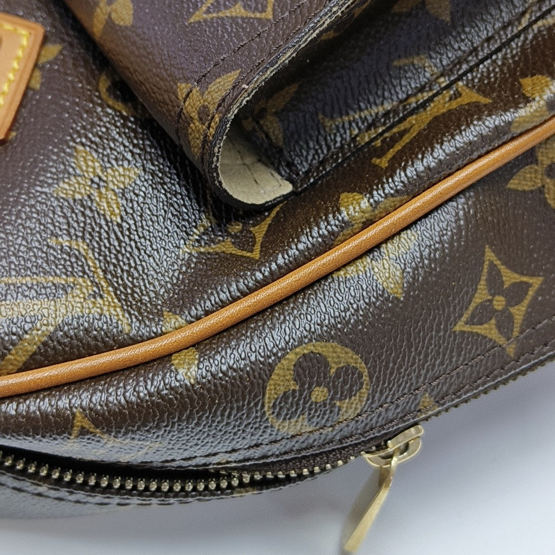 MANHATTAN GM Monogram Coated Canvas Brown