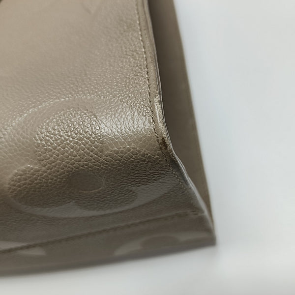ONTHEGO MM Monogram Calfskin Gray