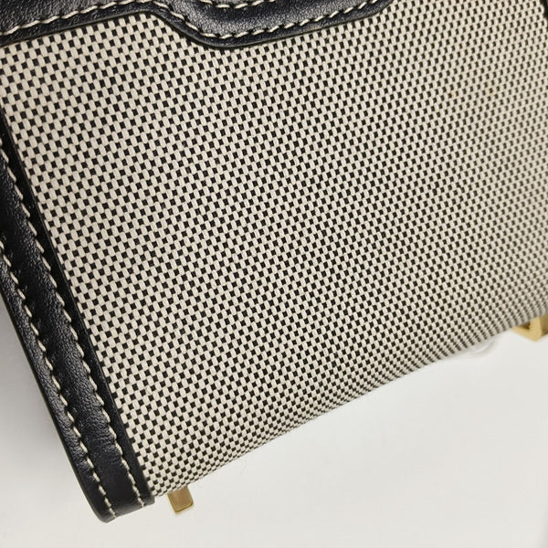 Robin Canvas Gray