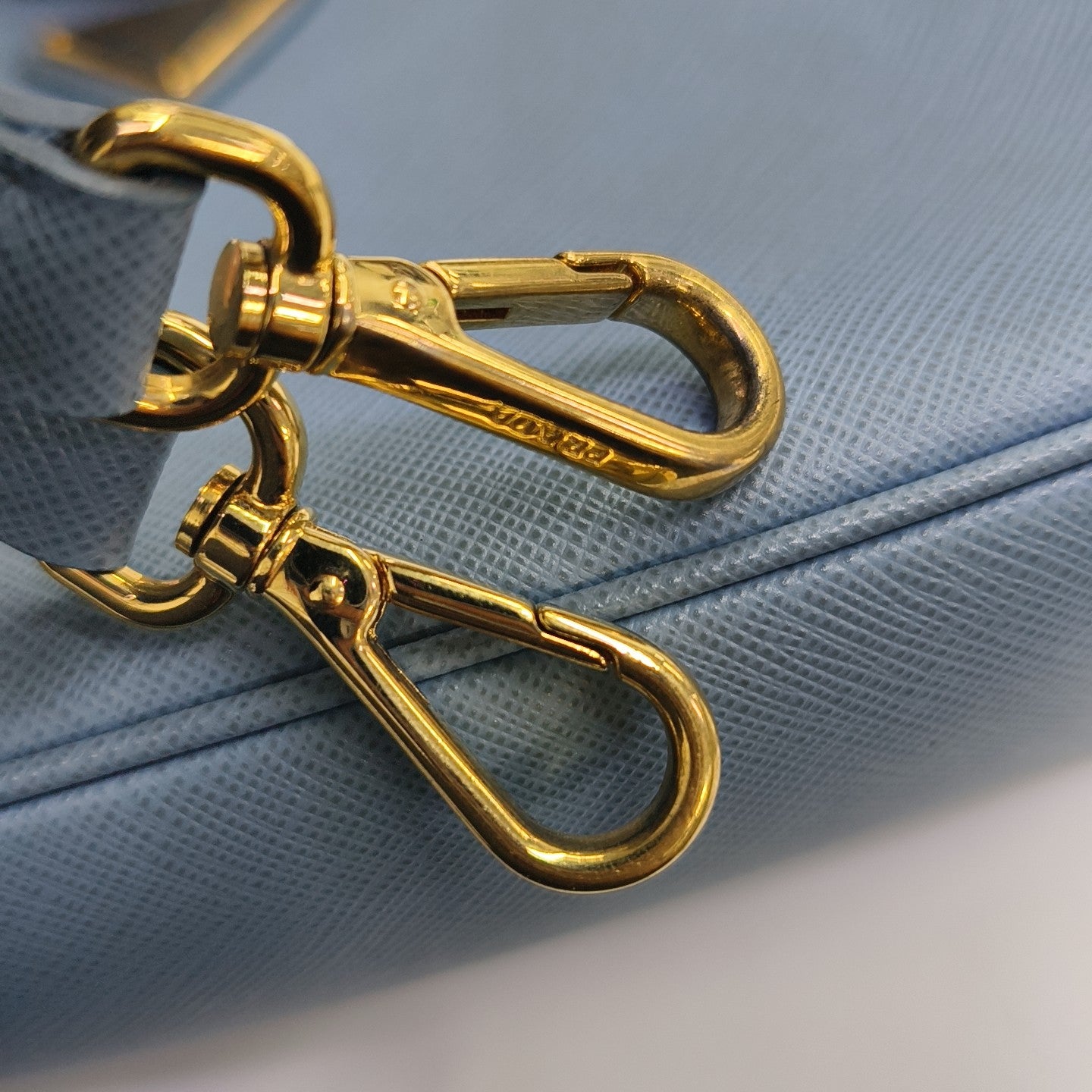 Re-Edition2005 Saffiano Calfskin Blue