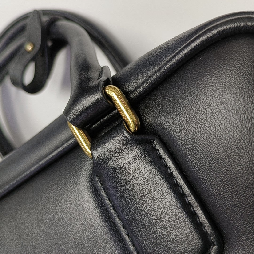 Arcadie Small Calfskin Black