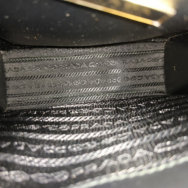 Authenticated pre-owned  Galleria Leather Black - Shoulder Bag at Looply
