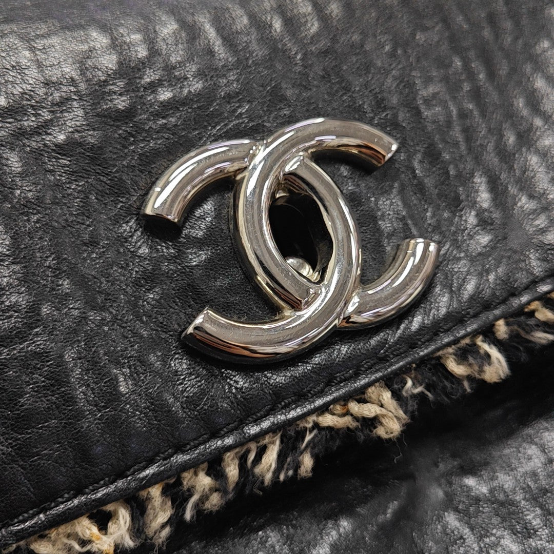Calfskin Shoulder Bag Black