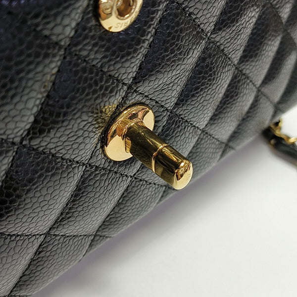 CLASSIC FLAP Small Quilted Grained Calfskin Black