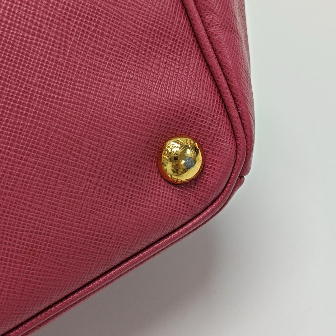Galleria Medium Saffiano Calfskin Red