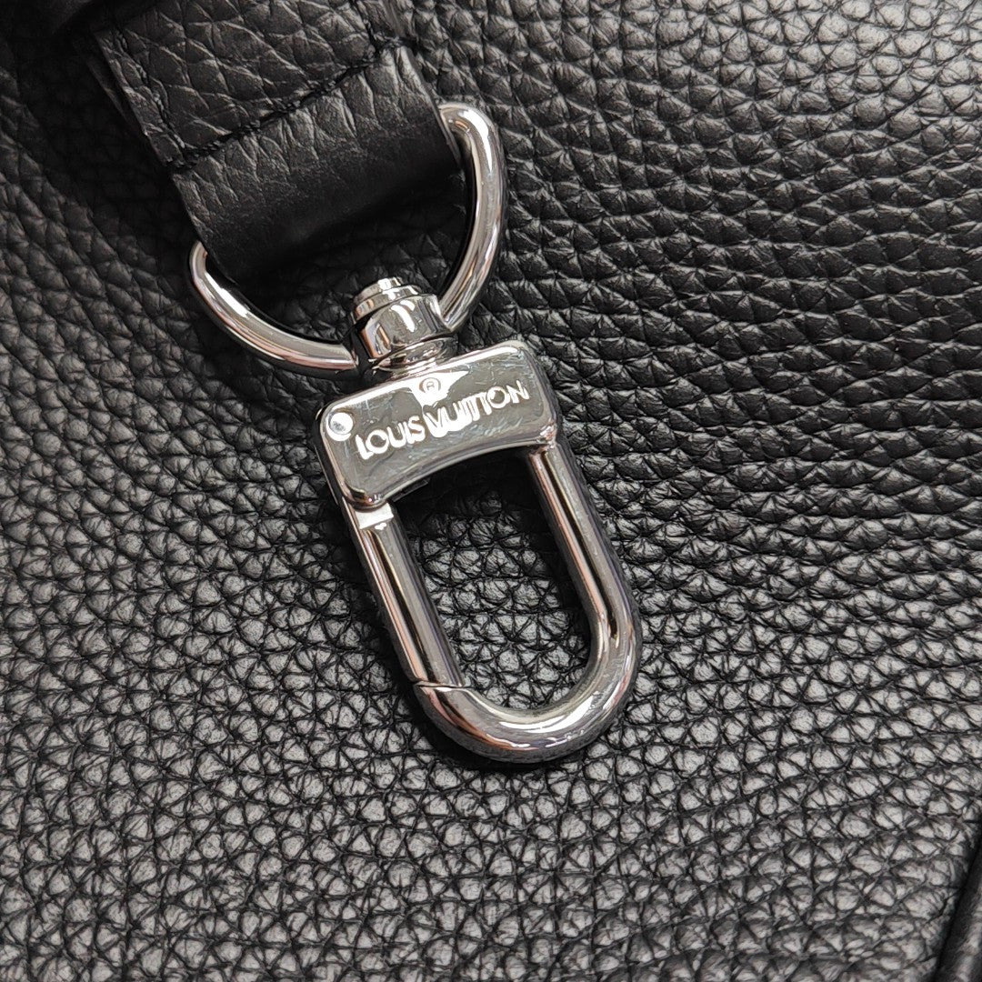 ARMAND Calfskin Black