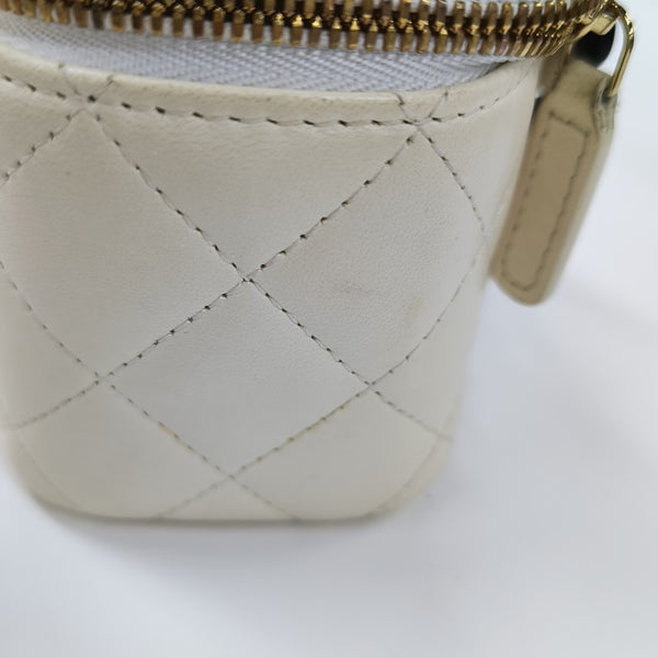VANITY CASE Mini Quilted Lambskin White