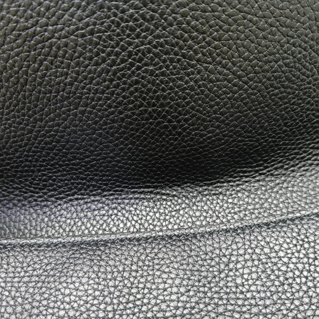 Authenticated pre-owned  Soho Calfskin Black - Shoulder Bag at Looply