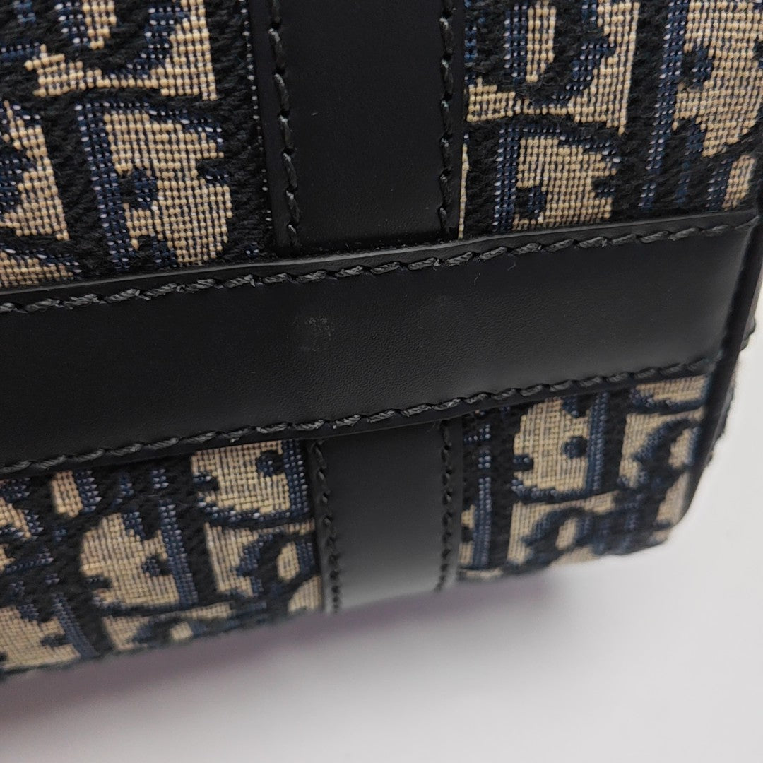 Groove 16 Oblique Canvas Blue